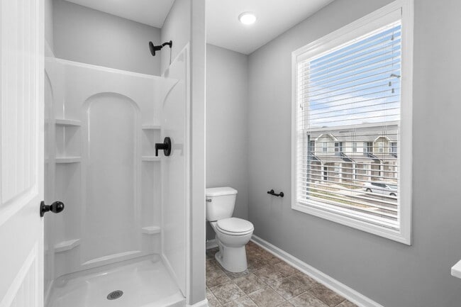Building Photo - 2 Bedroom Pet Friendly Townhome For Rent N...