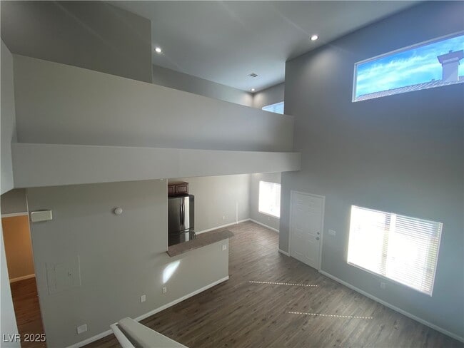 Building Photo - 10519 Gold Shadow Ave