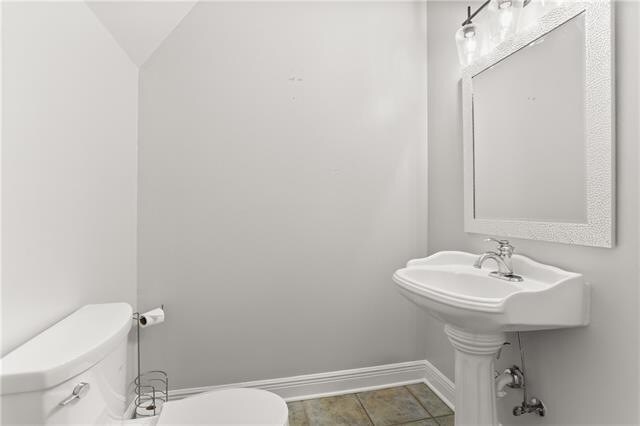 Building Photo - 421 E Honors Point Ct