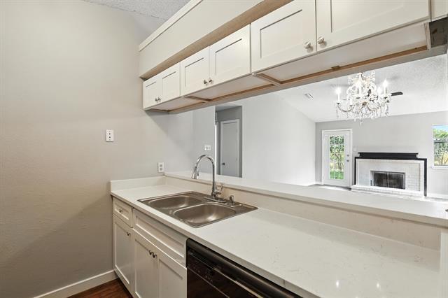 Building Photo - 1214 High Mesa Dr