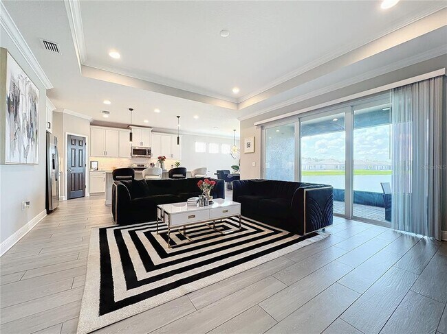 Building Photo - 5559 Trevesta Pl