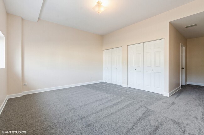 Building Photo - 2801 W Ardmore Ave