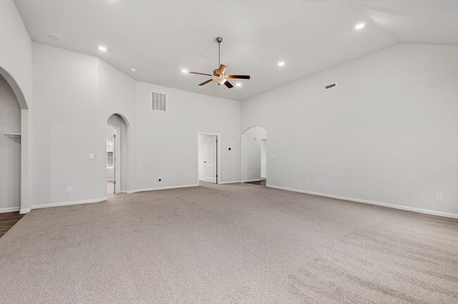 Building Photo - 4 Bedroom Ranch in Creedmoor!