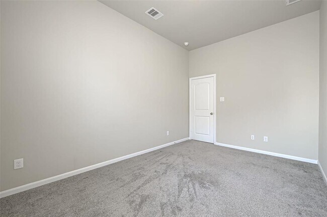 Building Photo - 16235 Rattlesnake Run Trail Trl