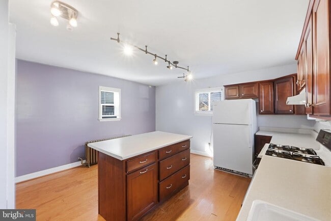 Building Photo - 3026 Channing St NE