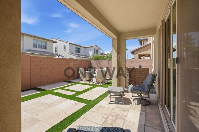 Building Photo - 1814 S Follett Way
