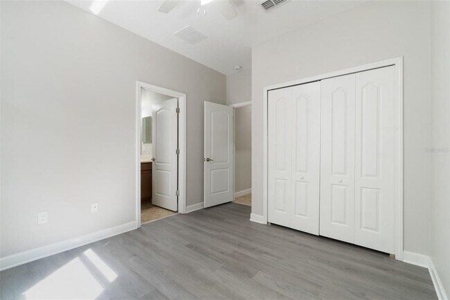 Building Photo - 3589 Cortland Dr