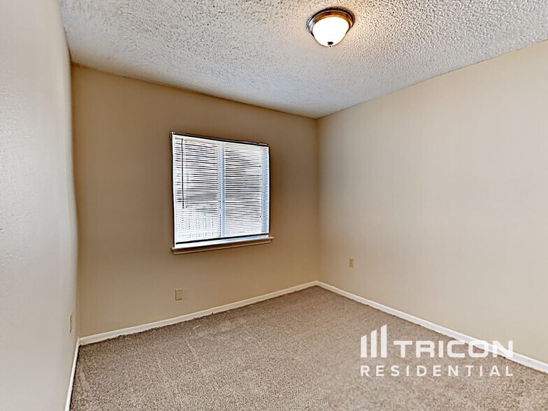 Building Photo - 10235 Flatland Trail