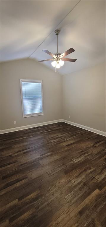 Building Photo - 123 Ridge Crest Ct