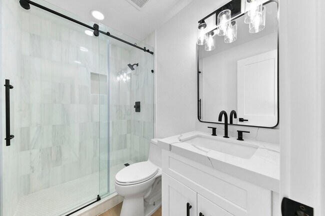 Building Photo - 13014 John Reynolds Rd