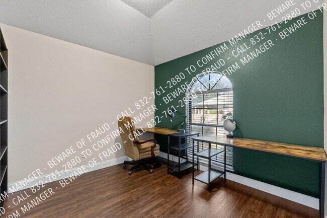 Building Photo - 3416 Aster Ln