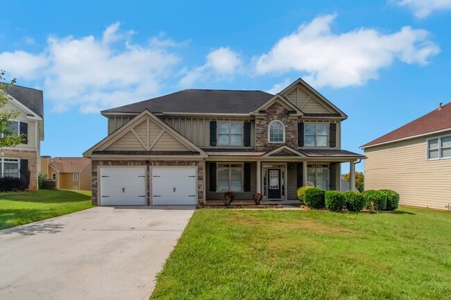 Building Photo - Beautiful large 4-bedroom home