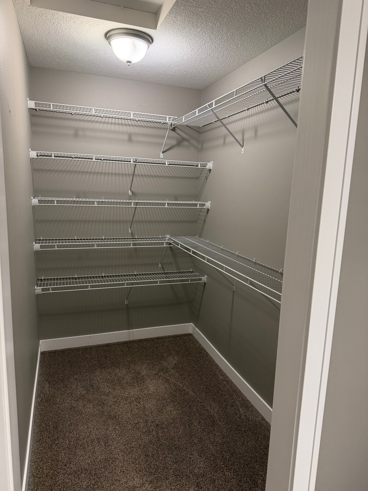 Building Photo - 502 E 3rd St