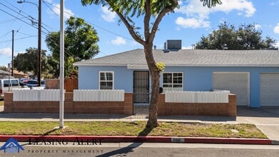 Building Photo - 700 S Kalisher St
