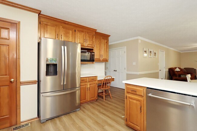 Building Photo - 103 Jonquil Ct