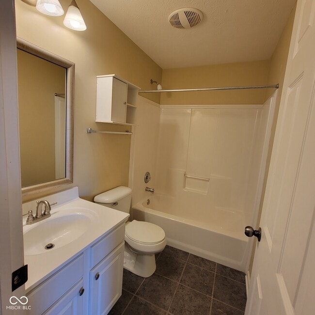 Building Photo - 9435 Tanhurst Dr