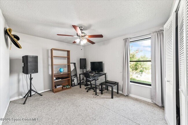 Building Photo - 1730 Anchorage St NW