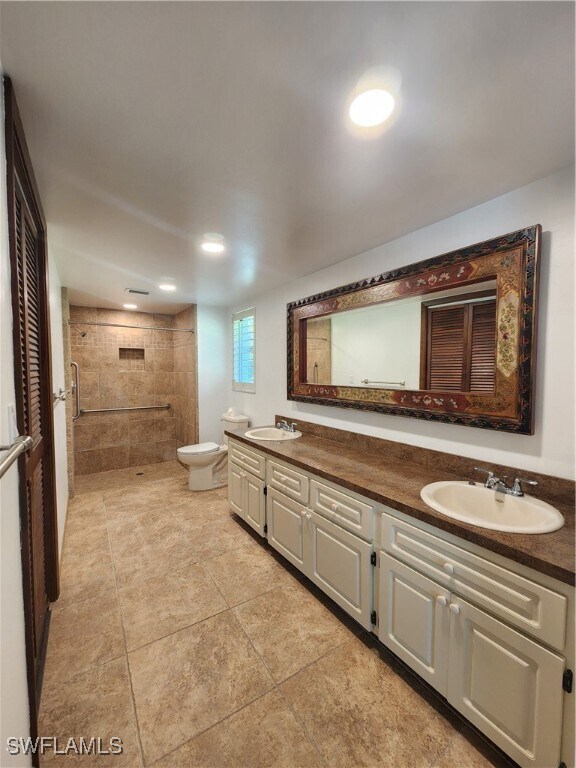 Building Photo - 5930 Spanish Oaks Ln