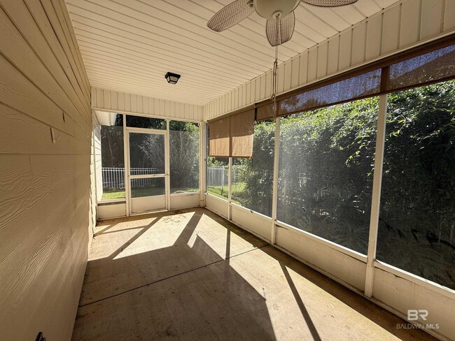 Building Photo - 341 Majestic Beauty Ave