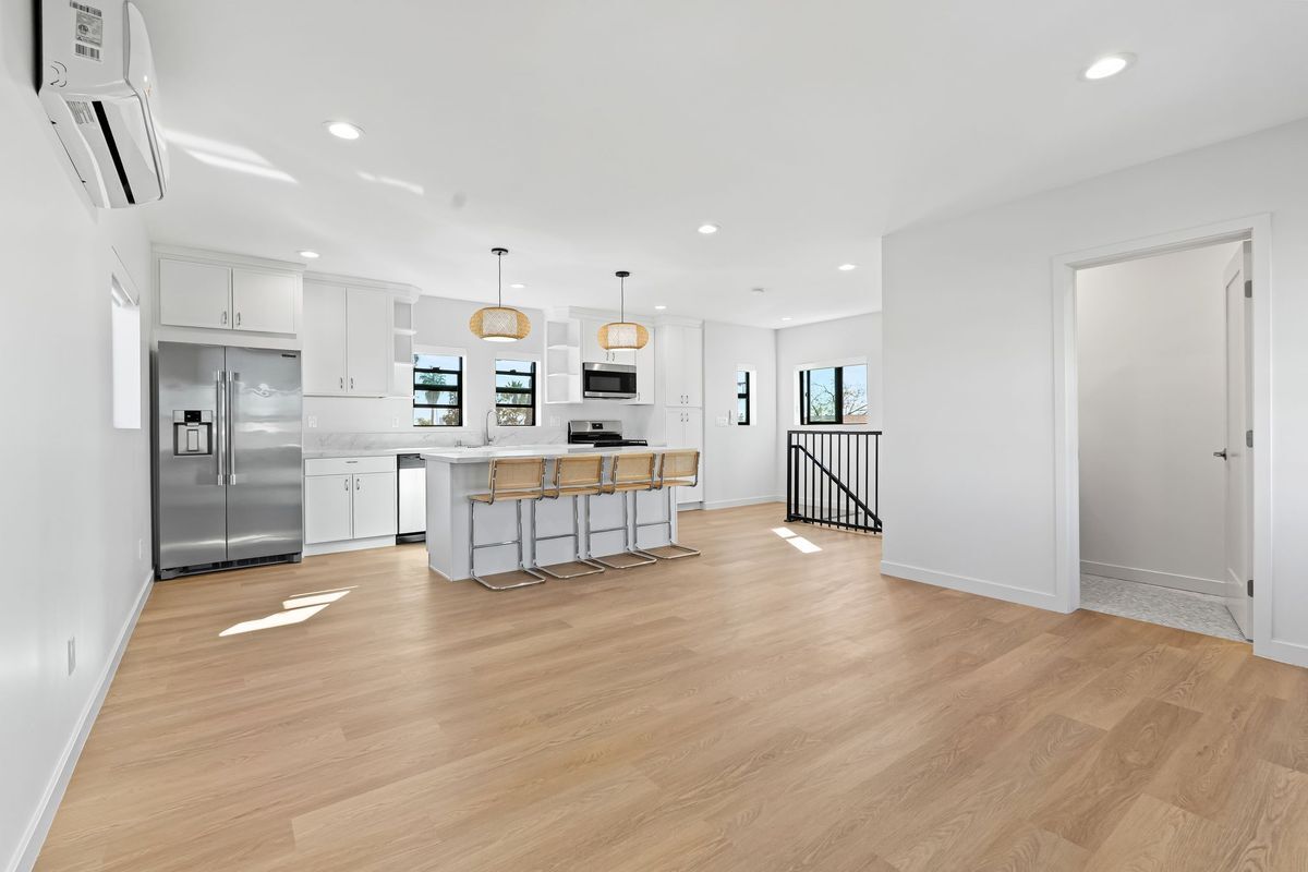 Building Photo - 4787 Panorama Dr