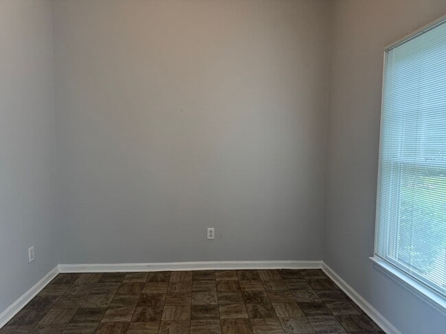Building Photo - Beautiful home near downtown New Bern