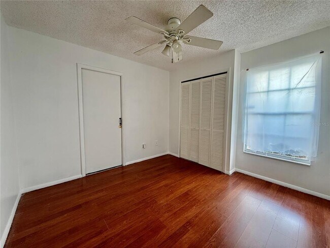 Building Photo - 6521 Garden Spring Ct