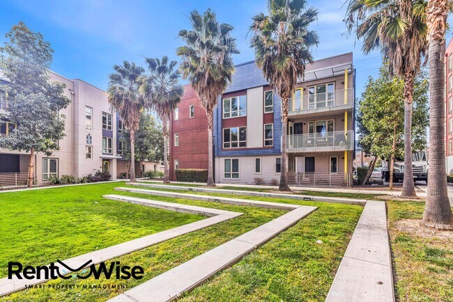 Building Photo - 390 Riesling Ave