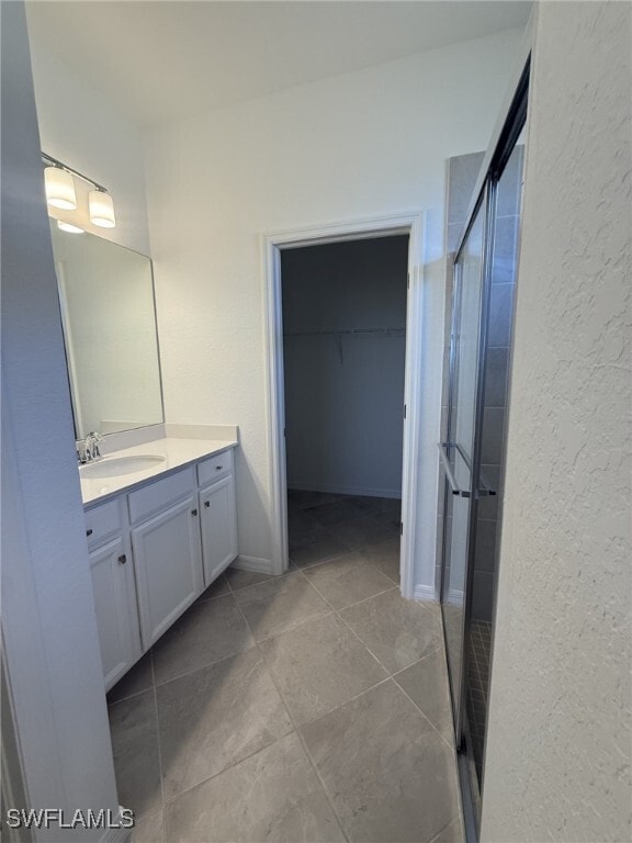 Building Photo - 2648 Vine Ave