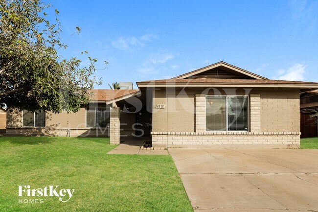 Building Photo - 4818 W Christy Dr