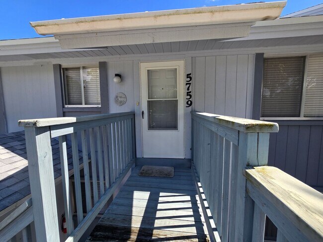 Building Photo - 2/2 Condo in Golf Lake Villas -North Fort ...