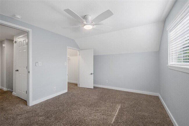 Building Photo - 5504 Coventry Ln