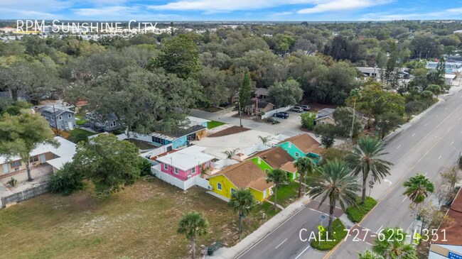 Building Photo - 1500 Clearwater Largo Rd