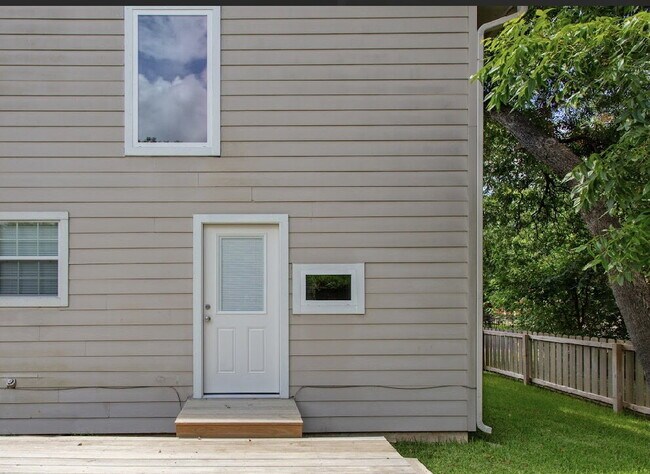 Building Photo - Title Completely Updated Historic Bryan Charmer with Modern Finishes & Timeless 1935 Character