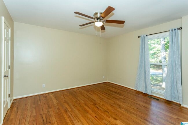 Building Photo - 1928 Indian Lake Dr