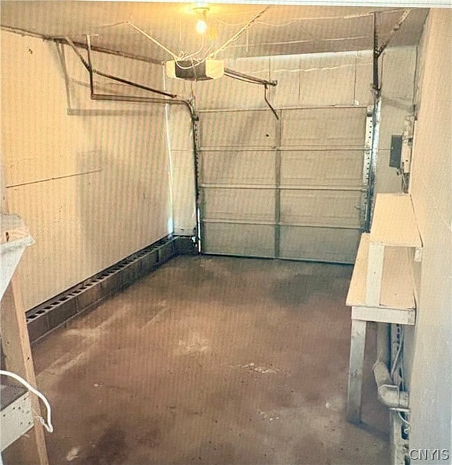 Building Photo - 8050 Lucas Dr