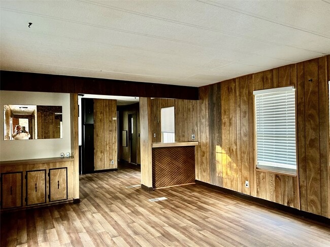 Building Photo - 13819 Eagle Pass St