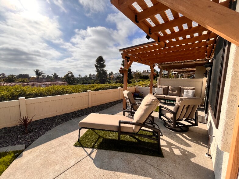 Building Photo - 6813 Briarwood Dr