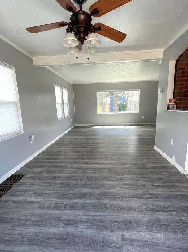 Building Photo - Beautifully Updated 4-Bedroom Home in the Heart of Richland