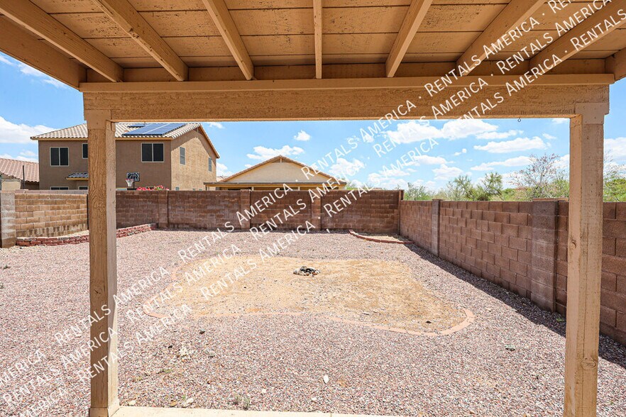 Building Photo - 6437 W Saddlehorn Rd