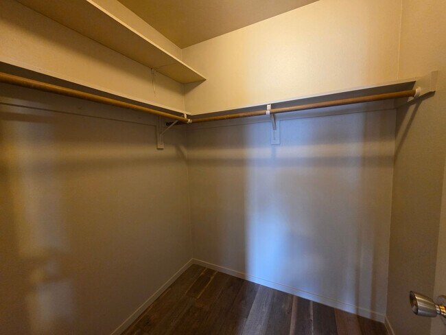 Building Photo - 240 Pedras Rd