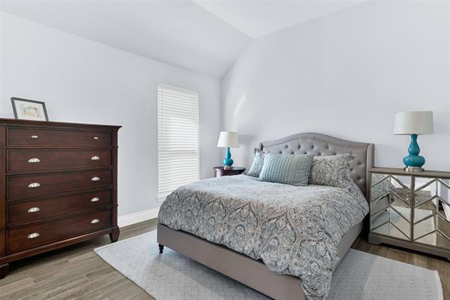 Building Photo - 917 Queens Lk Trl