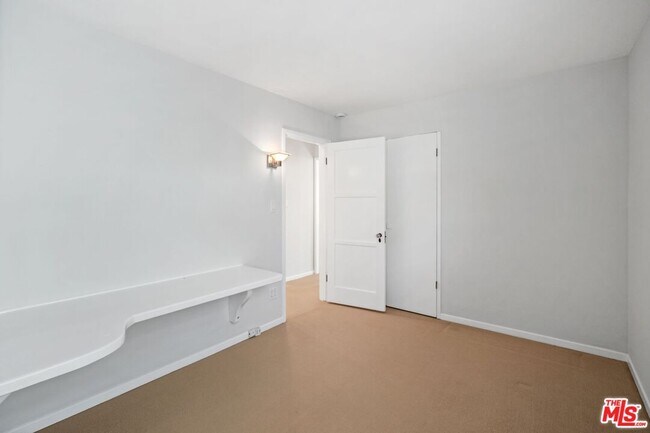 Building Photo - 3460 Angelus Ave