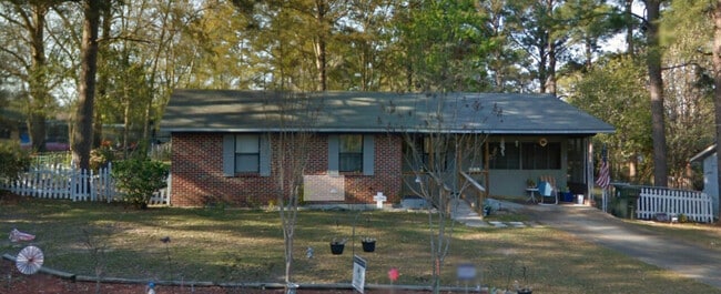 Building Photo - 1101 Normandale