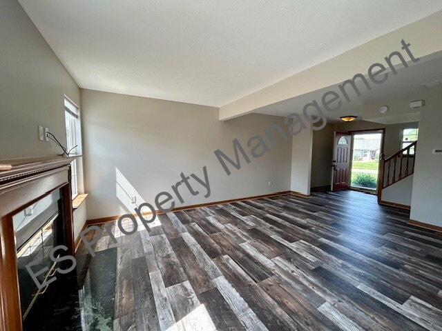 Building Photo - Great 3 Bedroom 2.5 Bathroom Two Story Home in Franklin Township!