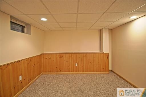 Building Photo - 91 Hickory St