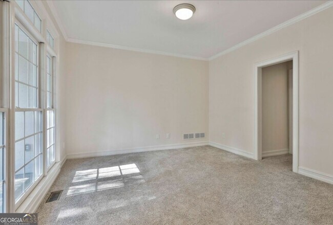Building Photo - 1202 Loxley Cir