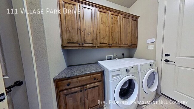 Building Photo - 111 Village Park Dr