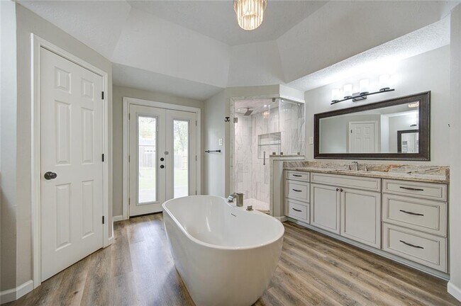 Building Photo - 4927 Kenlake Grove Dr