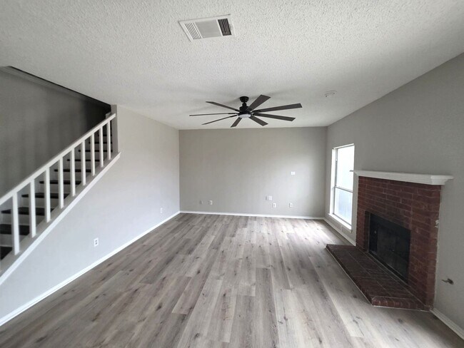 Building Photo - Spacious 4-Bedroom Home with Pool & Spa in...