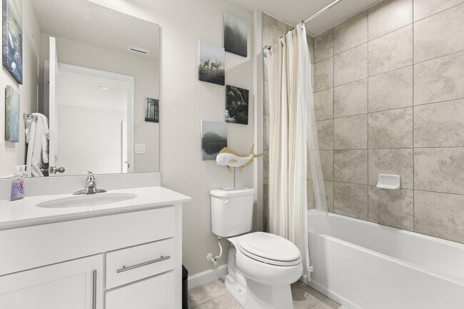 Building Photo - 12291 SW Forli Wy